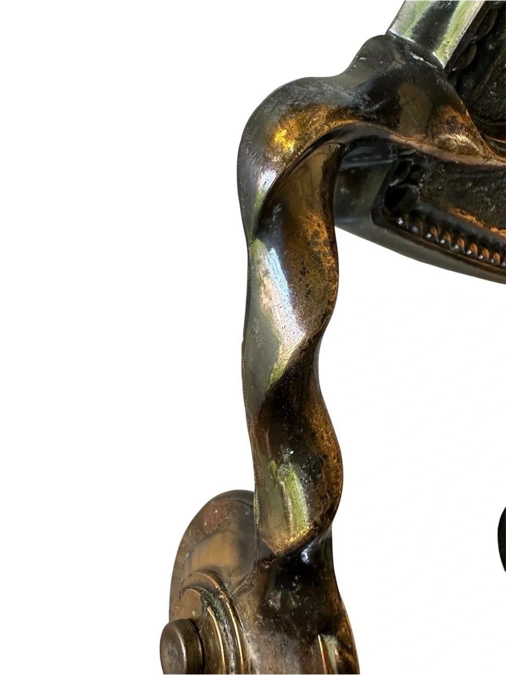 Antique Brass Fleur De Lis Toilet Paper Dispenser.